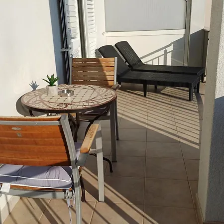 Apartments Jure Miljak Podstrana Exterior foto