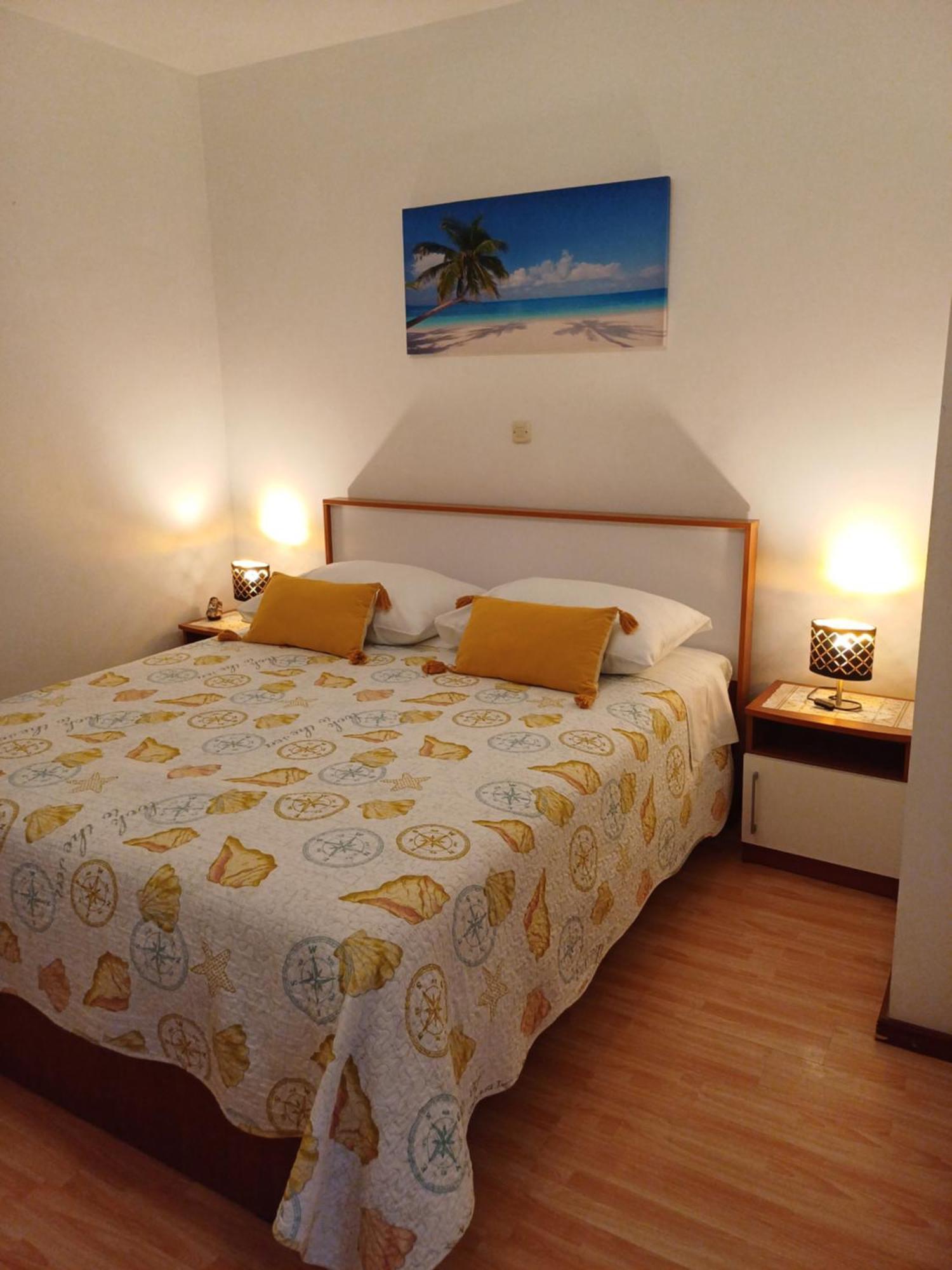 Jure Miljak Apartment Podstrana