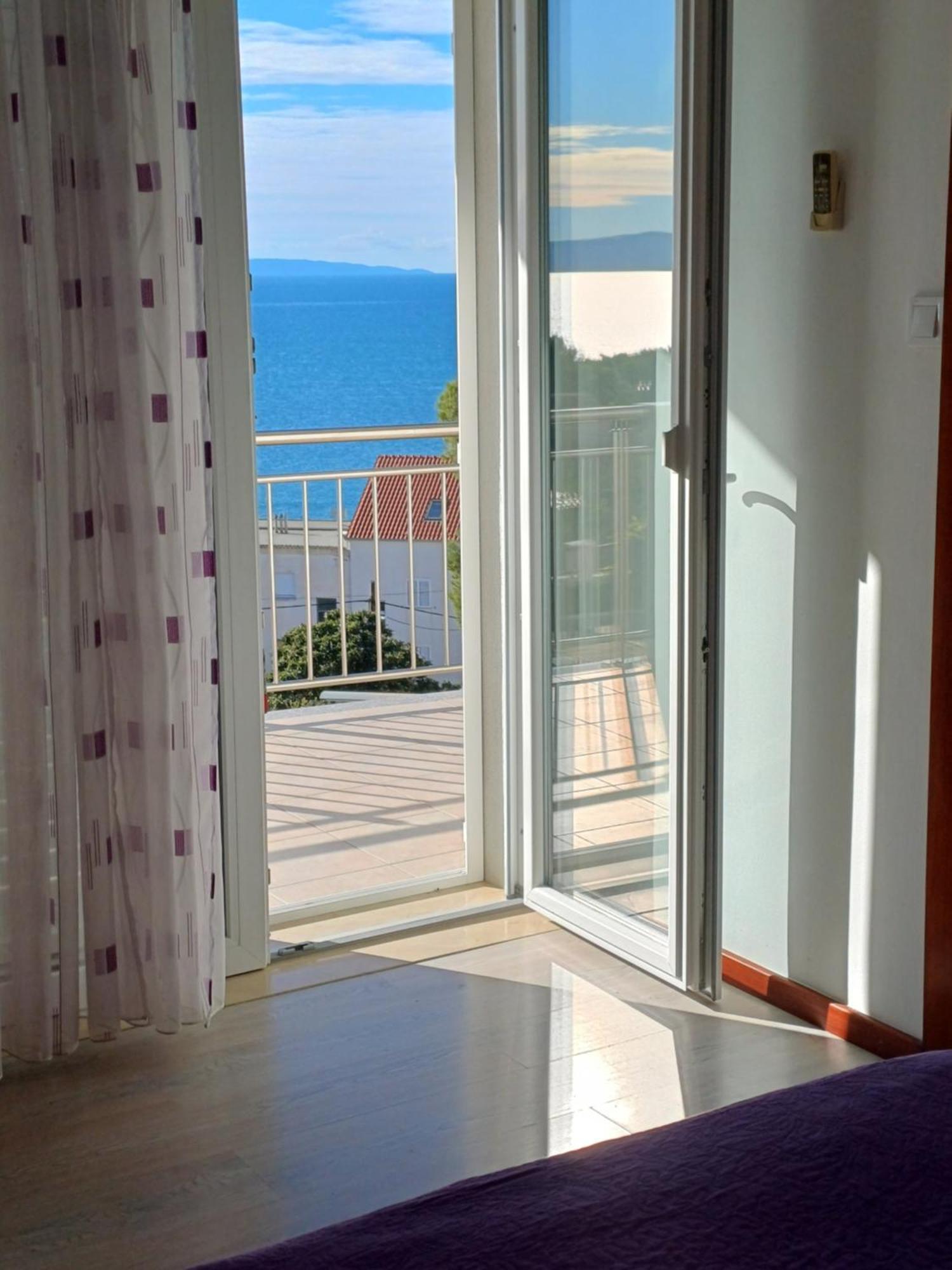 Jure Miljak Apartment Podstrana