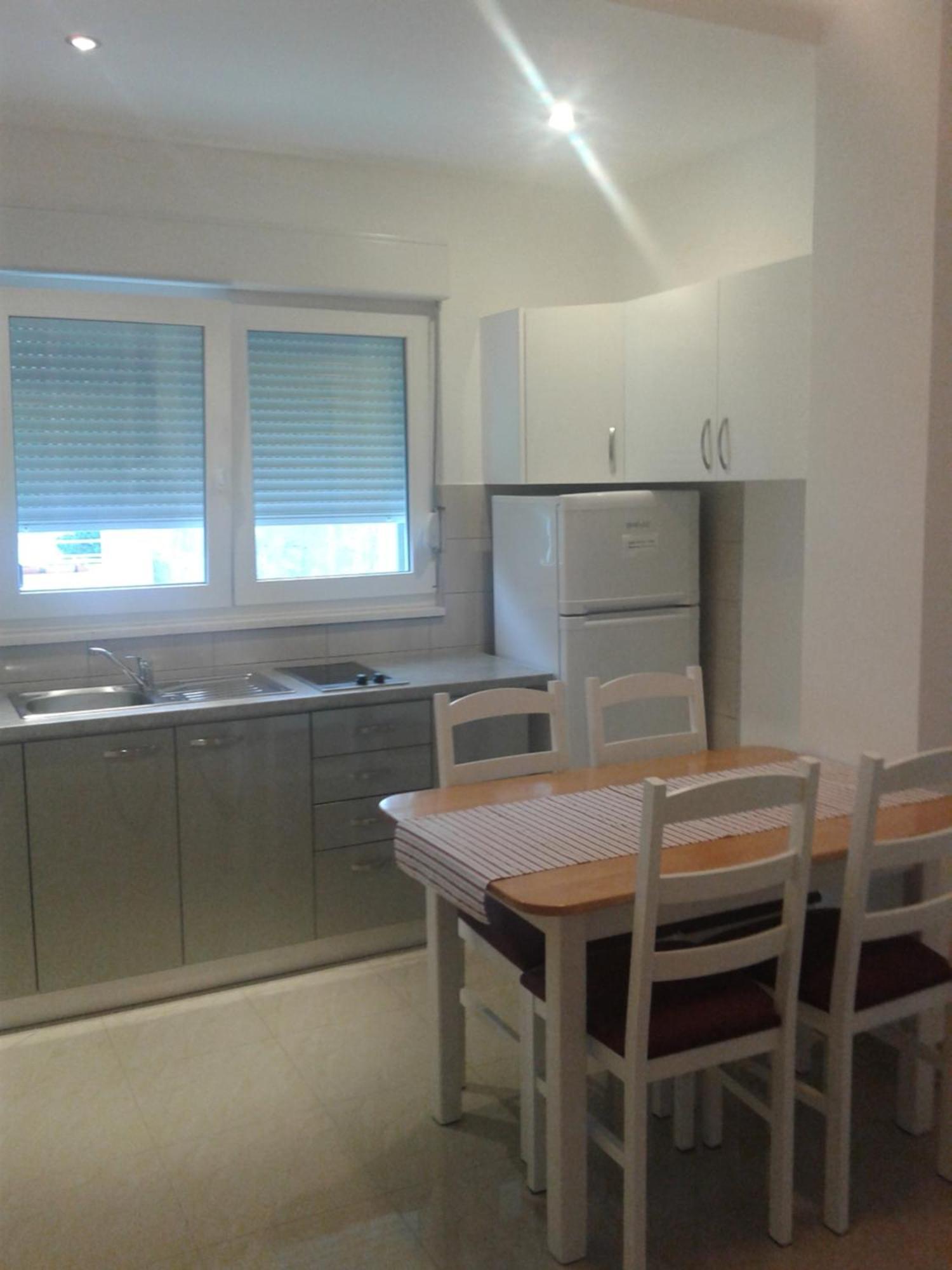 Jure Miljak Apartment Podstrana