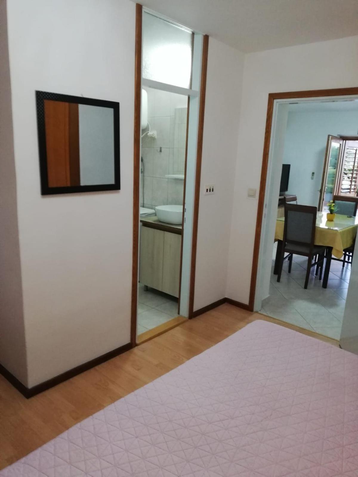 Apartment Jure Miljak Podstrana